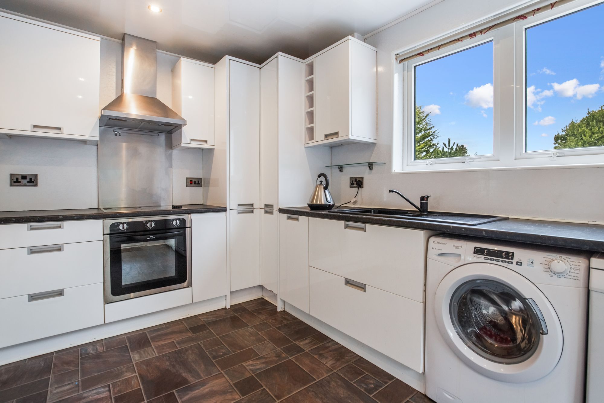 2 bed semi-detached house for sale in Gentle Croft, Braco, FK15  - Property Image 5