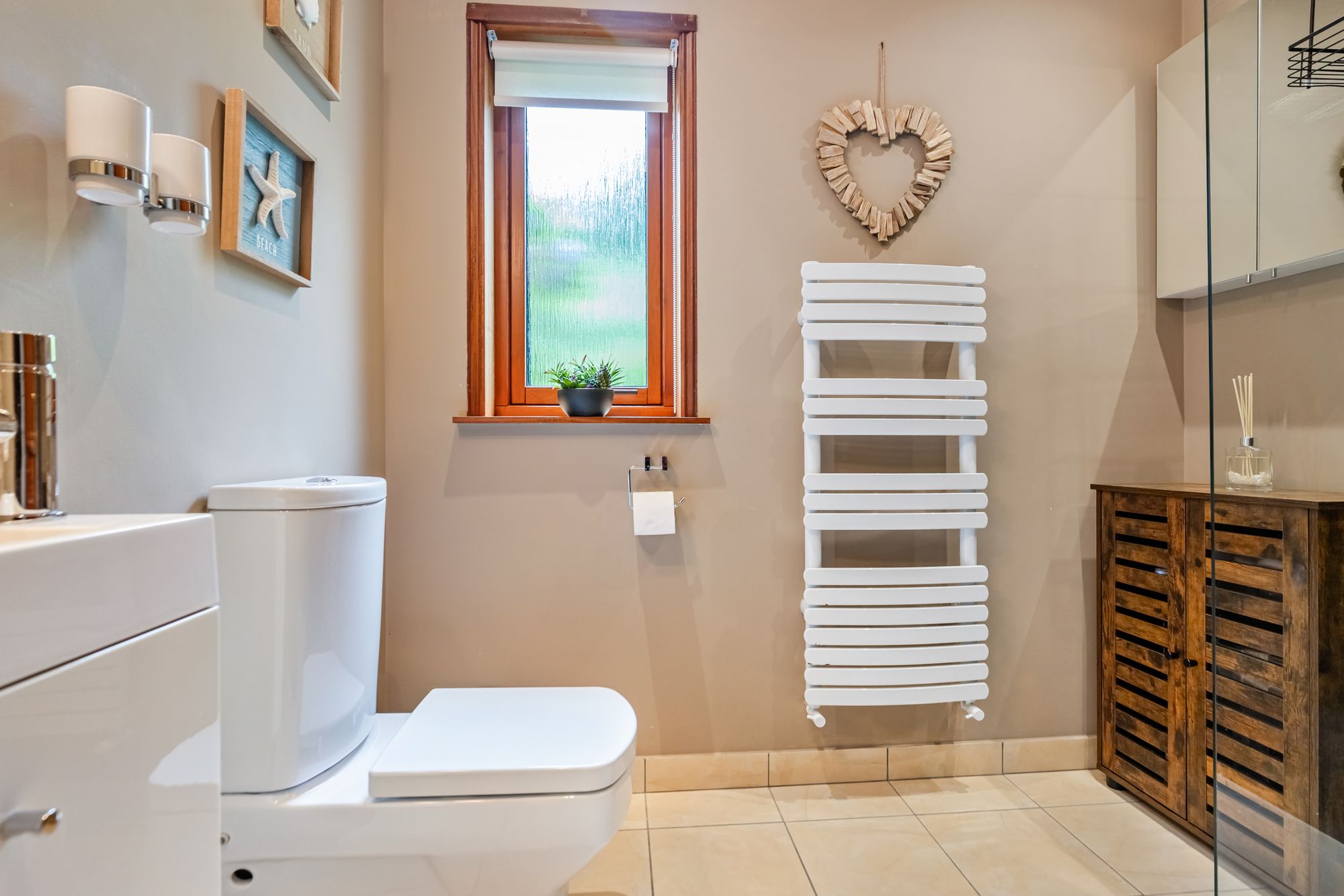 5 bed detached bungalow for sale in Commander's Grove, Dunblane  - Property Image 11