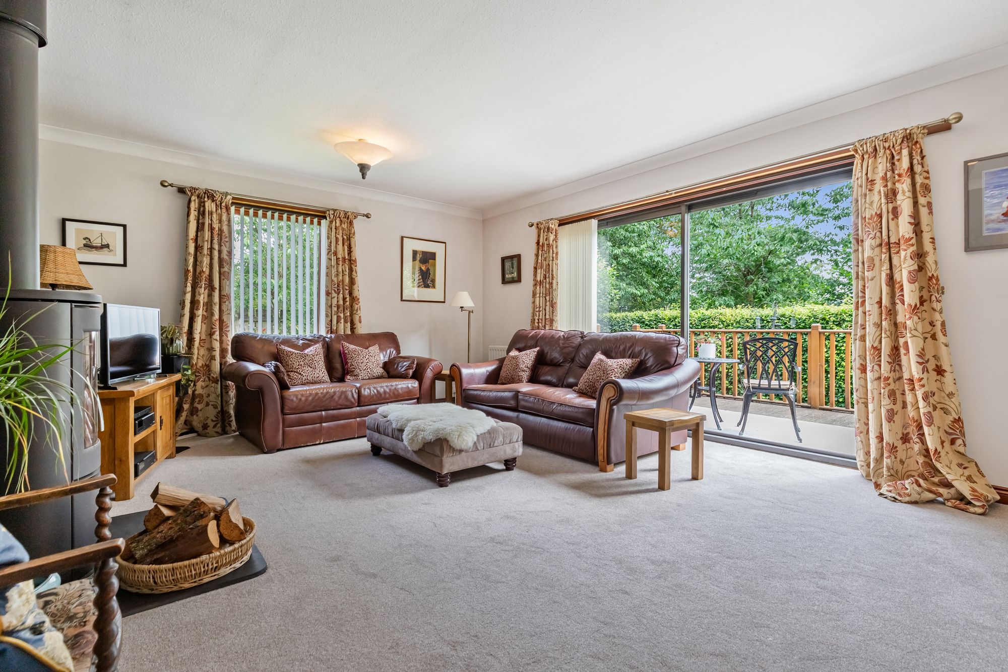 5 bed detached bungalow for sale in Commander's Grove, Dunblane  - Property Image 6