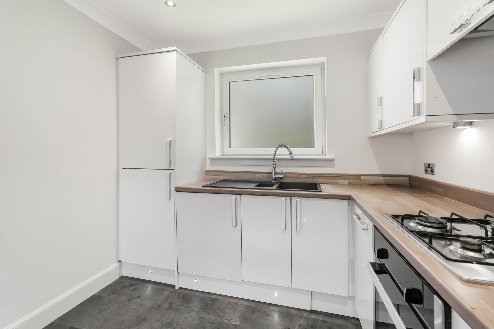 2 bed terraced town house for sale in Millrow, Dunblane, FK15 5