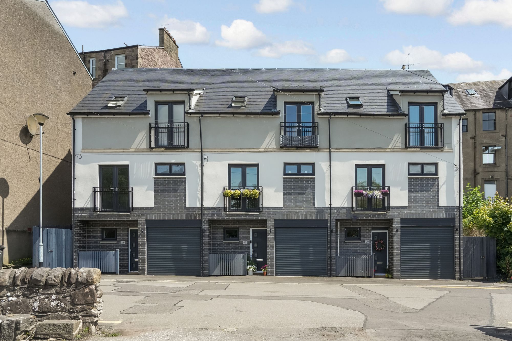 2 bed terraced town house for sale in Millrow, Dunblane, FK15