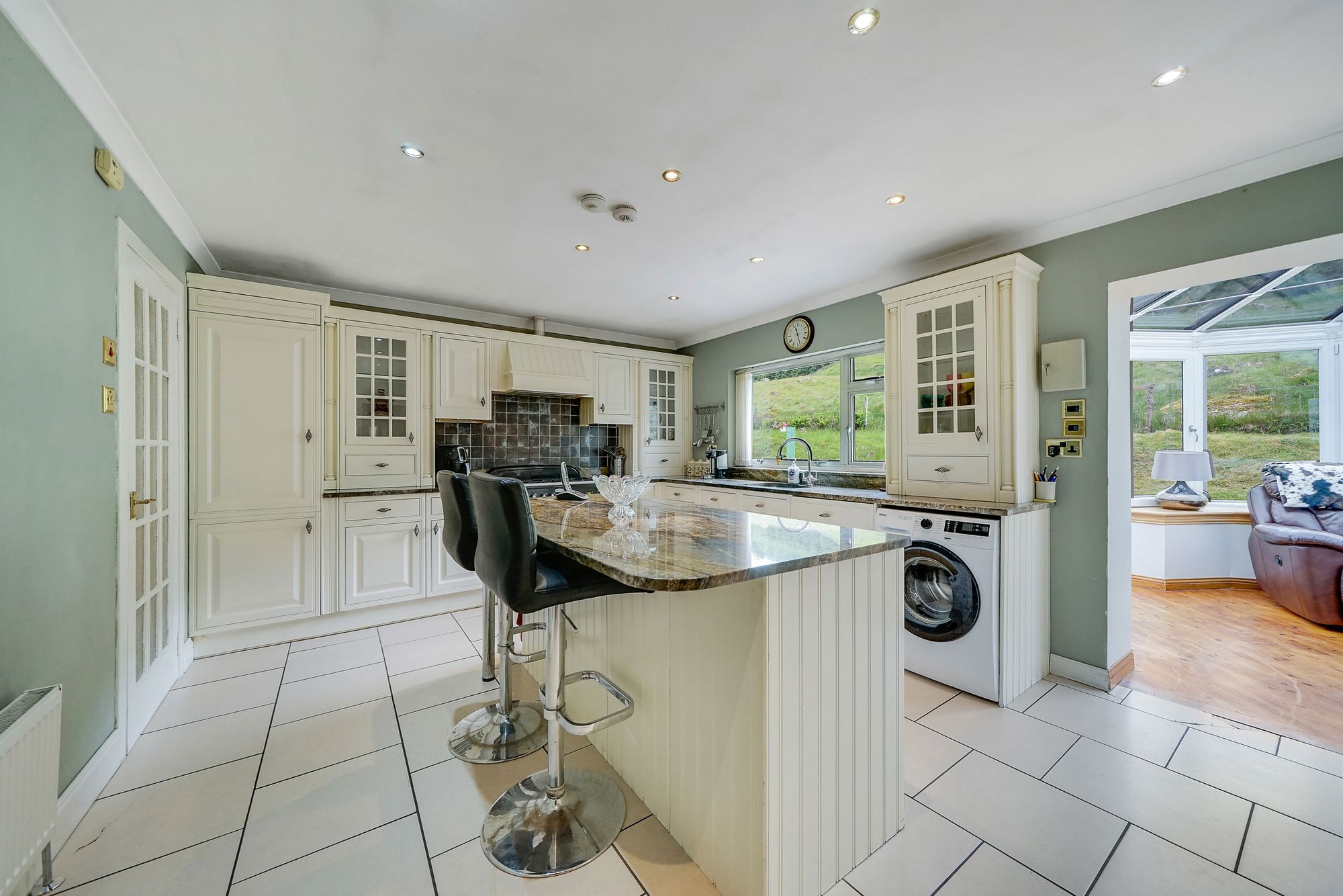 3 bed detached bungalow for sale in Manse Road, Killin  - Property Image 3