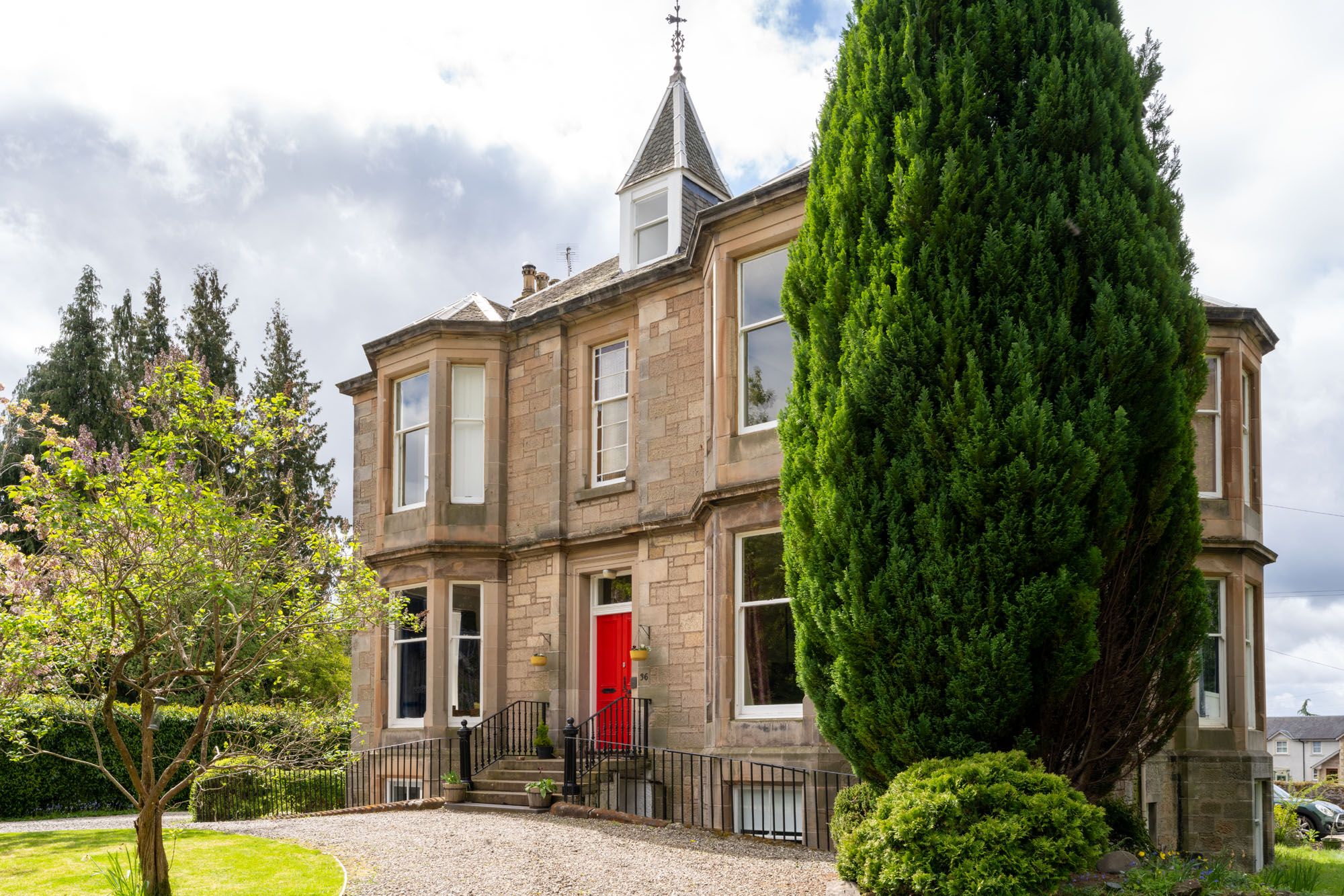 2 bed ground floor flat for sale in Chalton Road, Stirling  - Property Image 4