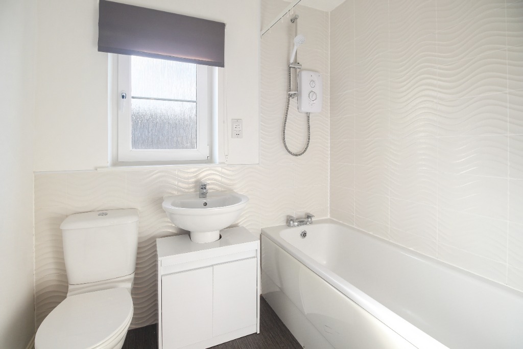 2 bed semi-detached house to rent in Erskine Street, St. Ninians, Stirling, FK7 0QN  - Property Image 8