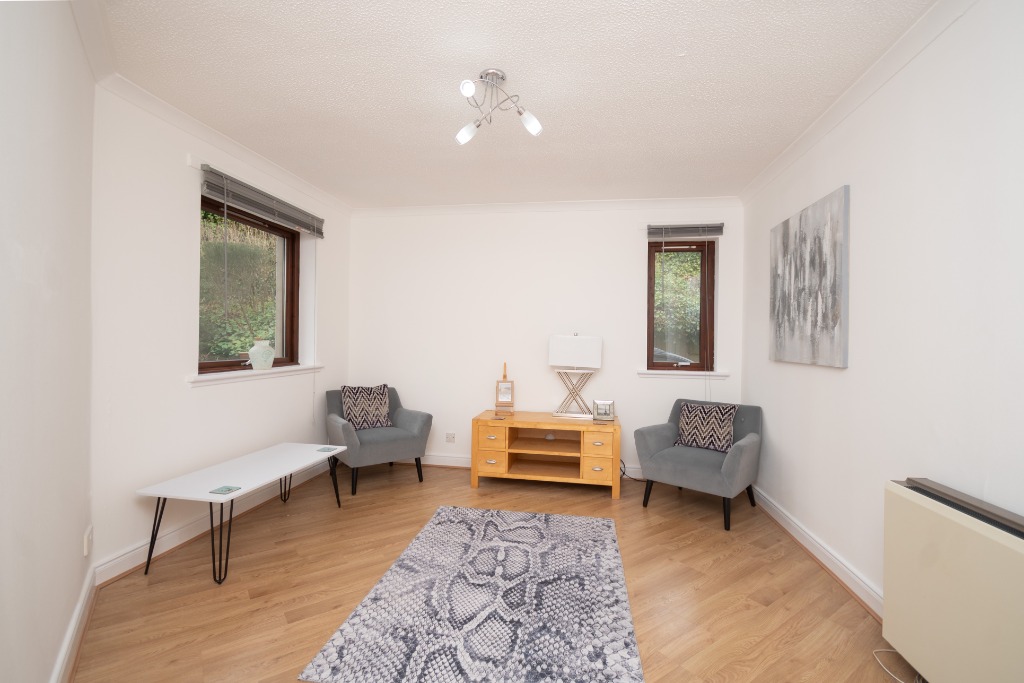 1 bed flat to rent in St Mary's Court, Dunblane  - Property Image 2