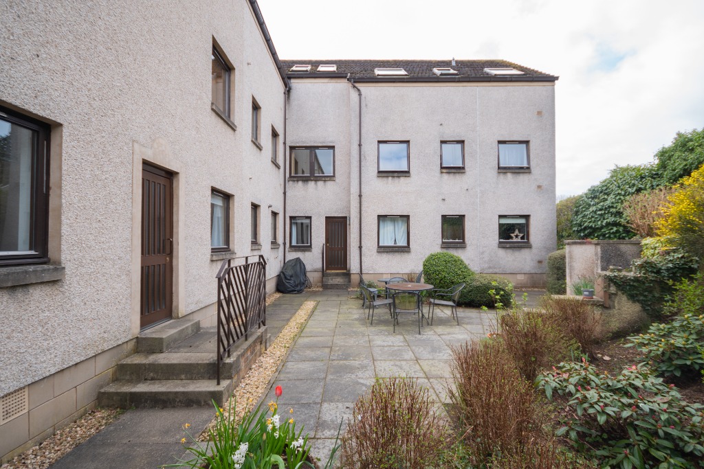 1 bed flat to rent in St Mary's Court, Dunblane  - Property Image 16