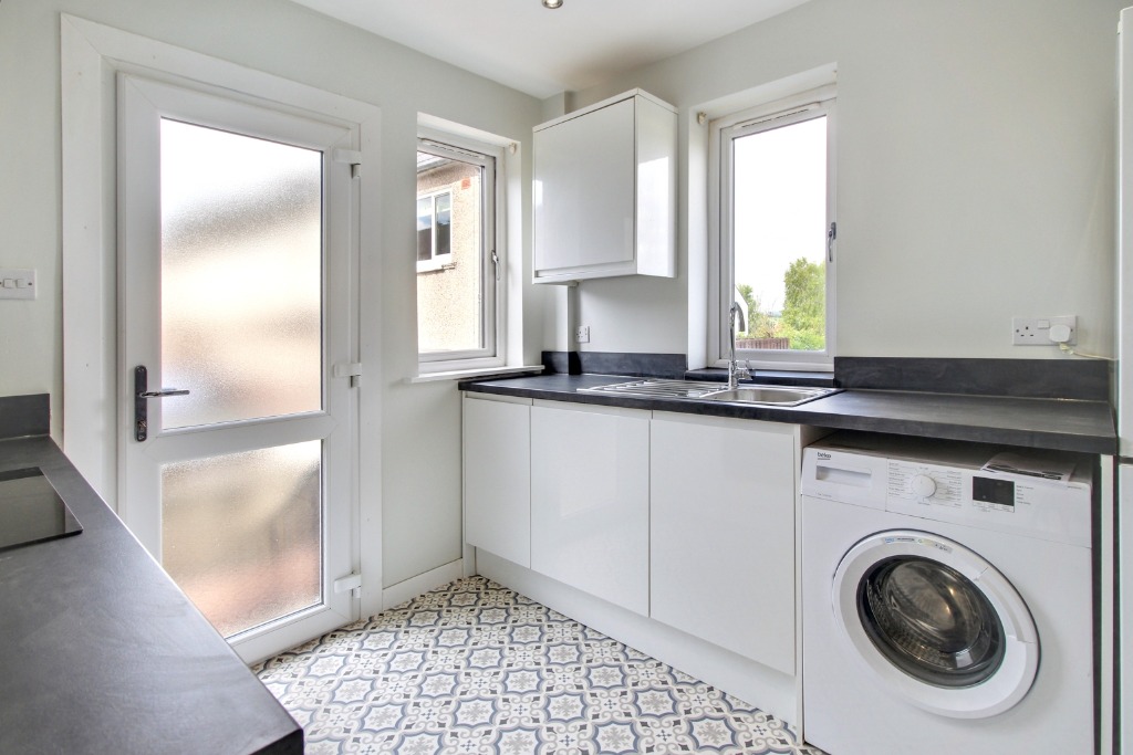 2 bed end of terrace house to rent in Juniper Court, East Dunbartonshire  - Property Image 4