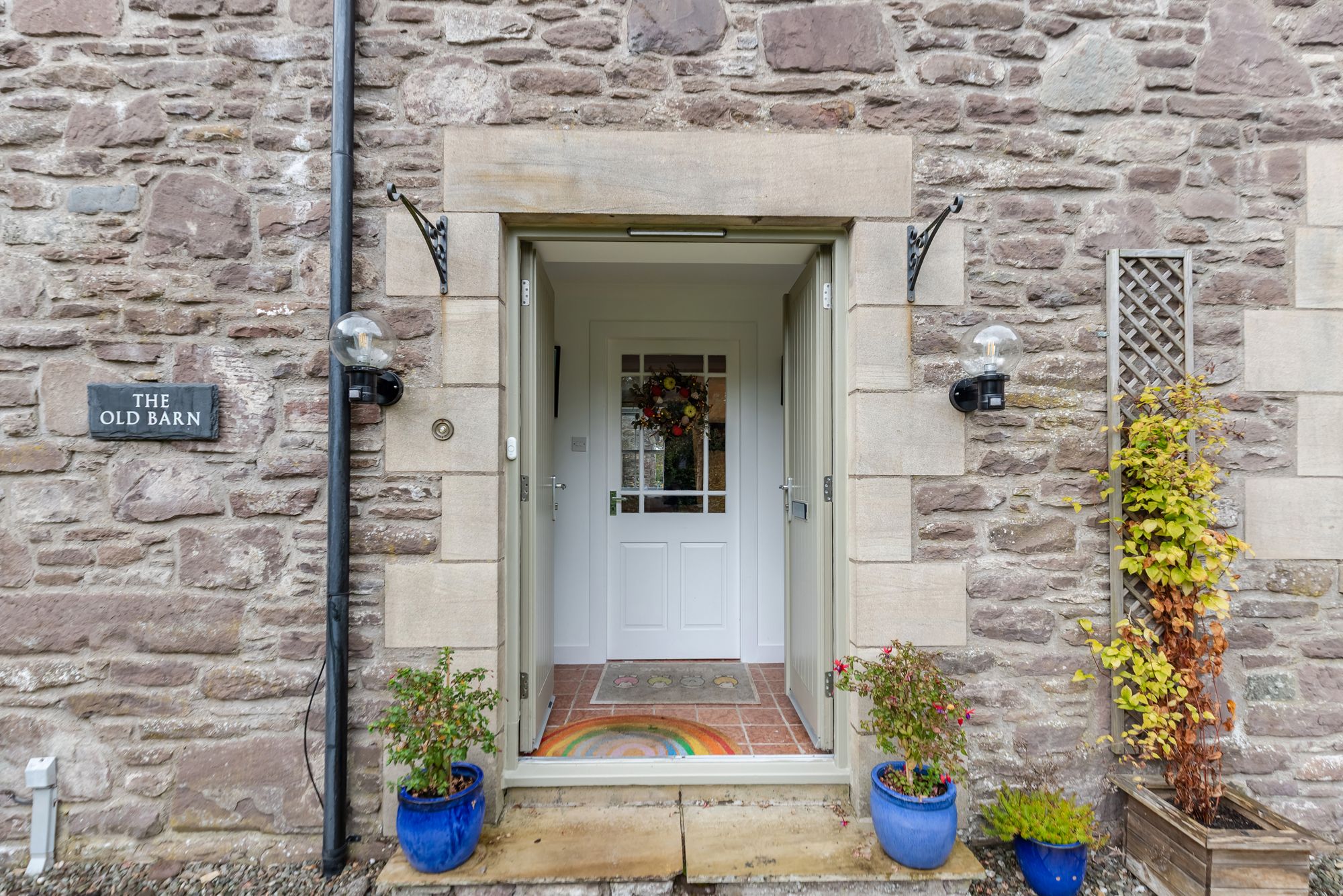 6 bed barn conversion for sale in Glassingall, Cairnston Steading, FK15 37