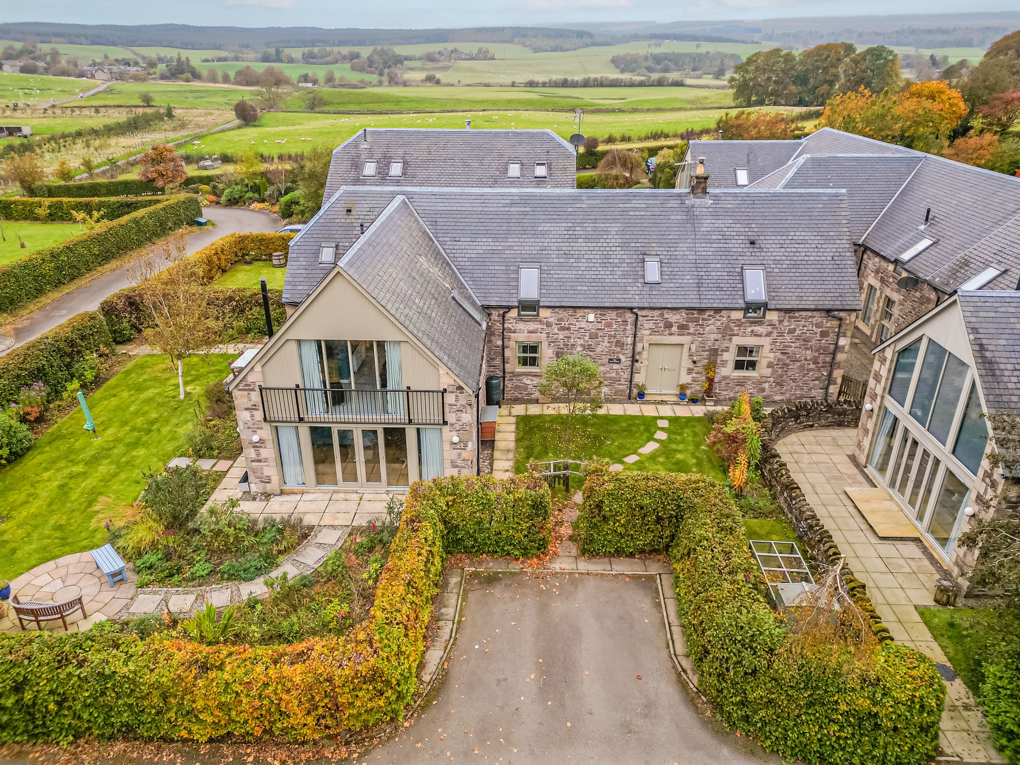 6 bed barn conversion for sale in Glassingall, Cairnston Steading, FK15 46