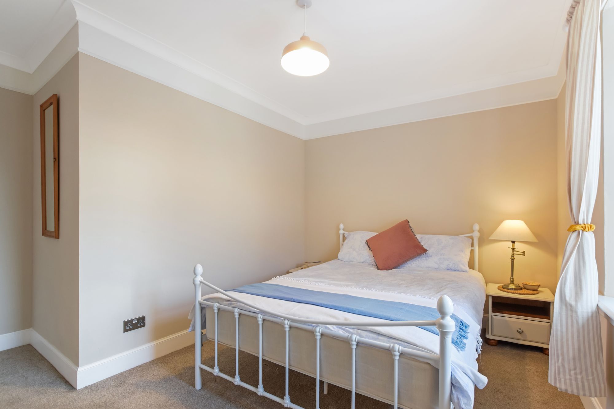 2 bed flat for sale in Stirling Street, Blackford, PH4 16