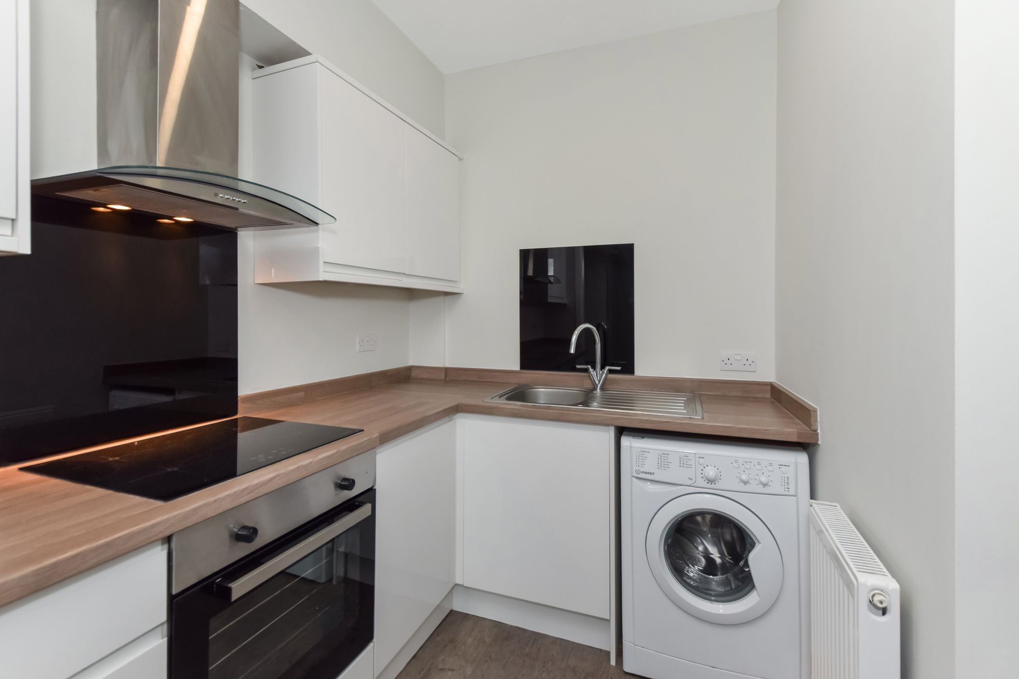2 bed flat for sale in Springfield Terrace, Dunblane  - Property Image 3
