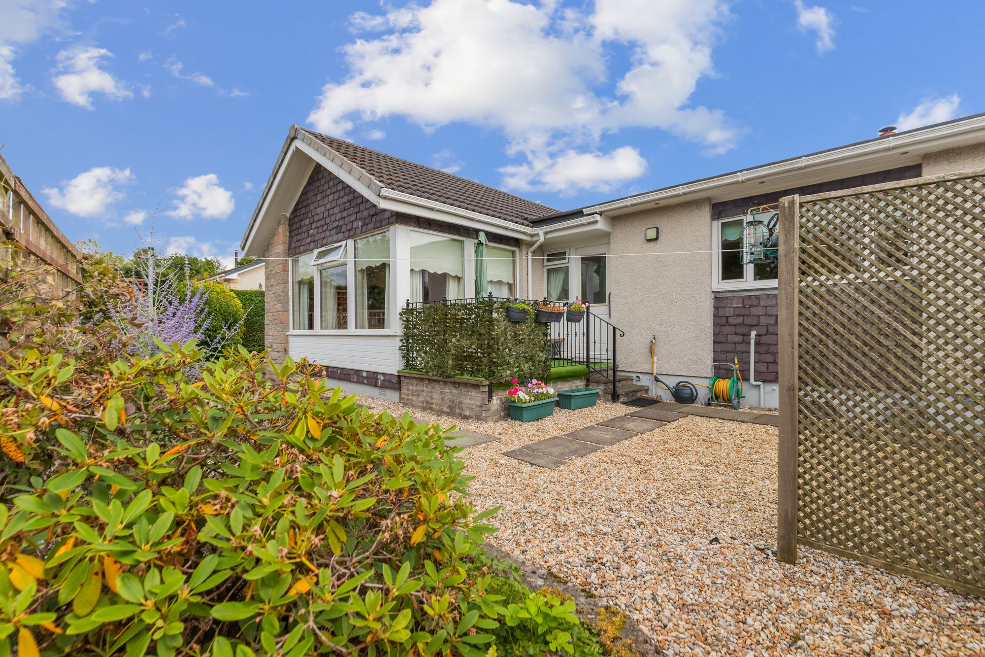 3 bed detached bungalow for sale in Chisholm Avenue, Dunblane  - Property Image 2