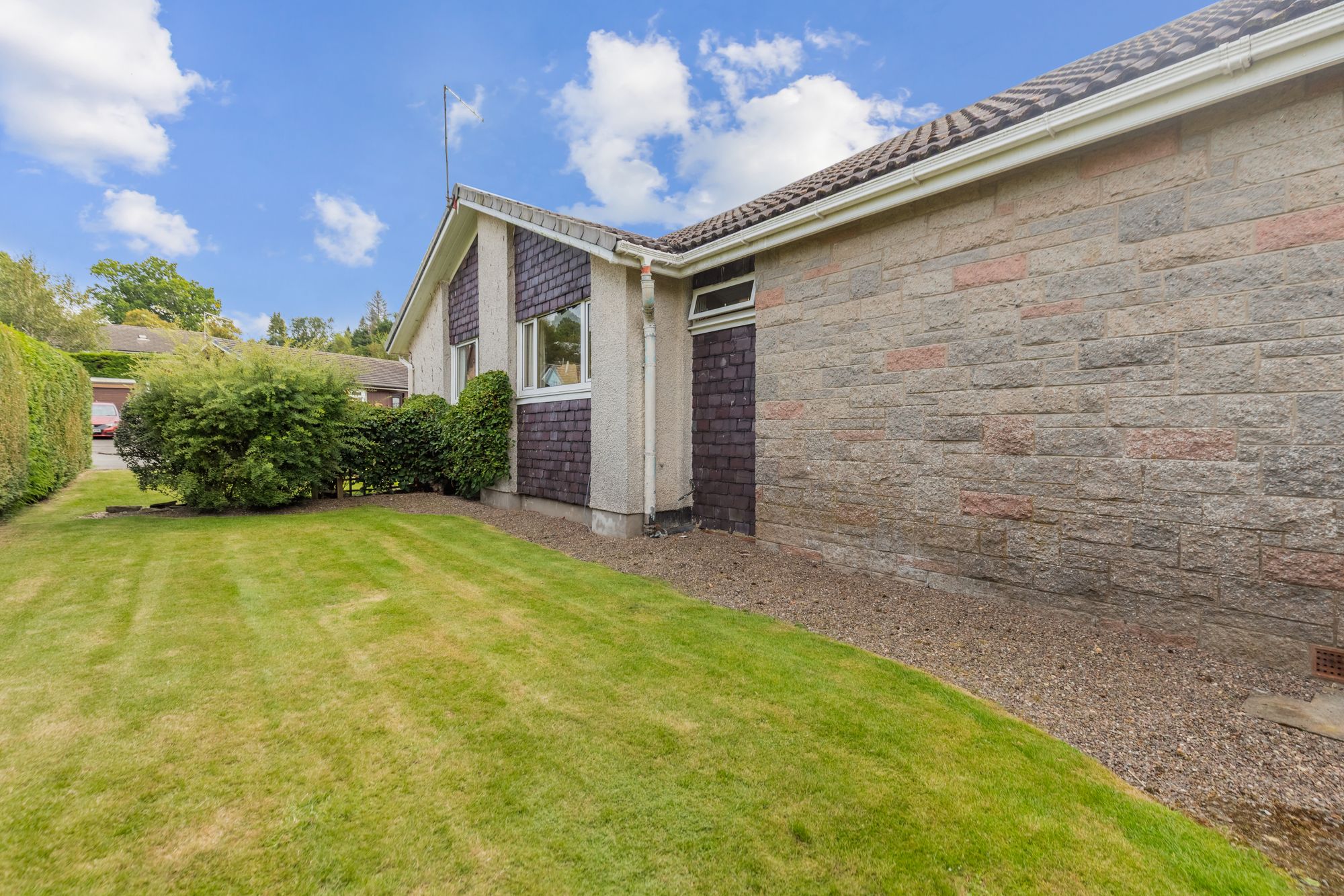3 bed detached bungalow for sale in Chisholm Avenue, Dunblane  - Property Image 21