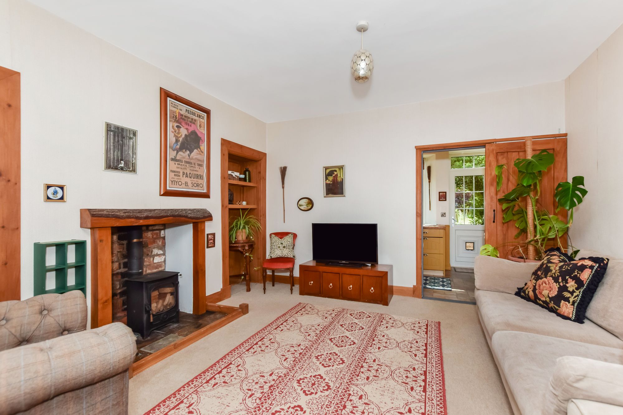 2 bed ground floor flat for sale in The Square, Ashfield, FK15  - Property Image 2