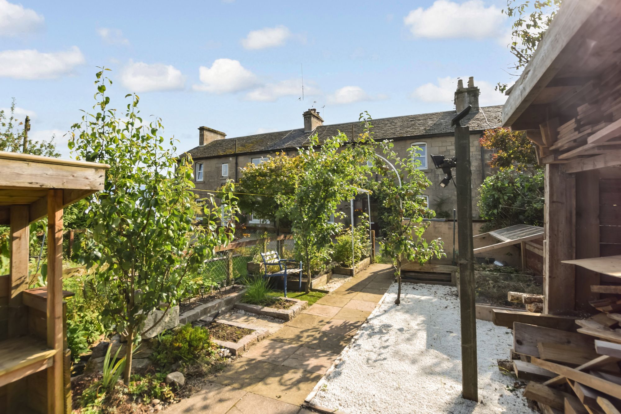 2 bed ground floor flat for sale in The Square, Ashfield, FK15  - Property Image 17