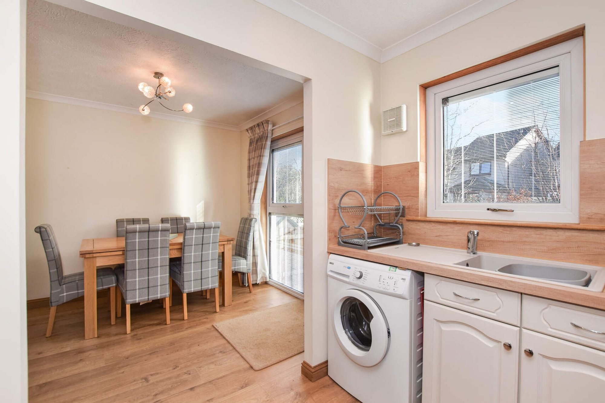 3 bed end of terrace house for sale in Cameron Crescent, Stirling  - Property Image 6