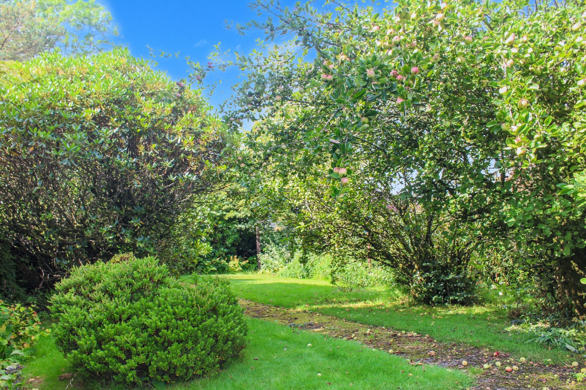 2 bed terraced house for sale in Bridgend, Callander, FK17 18