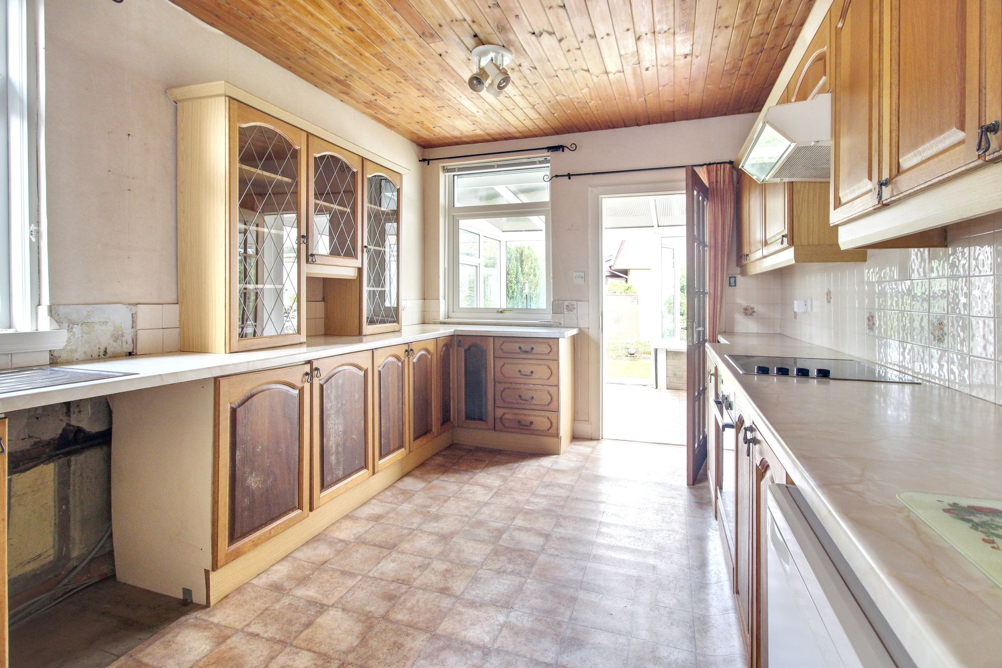2 bed detached bungalow for sale in Dunster Road, Stirling  - Property Image 6