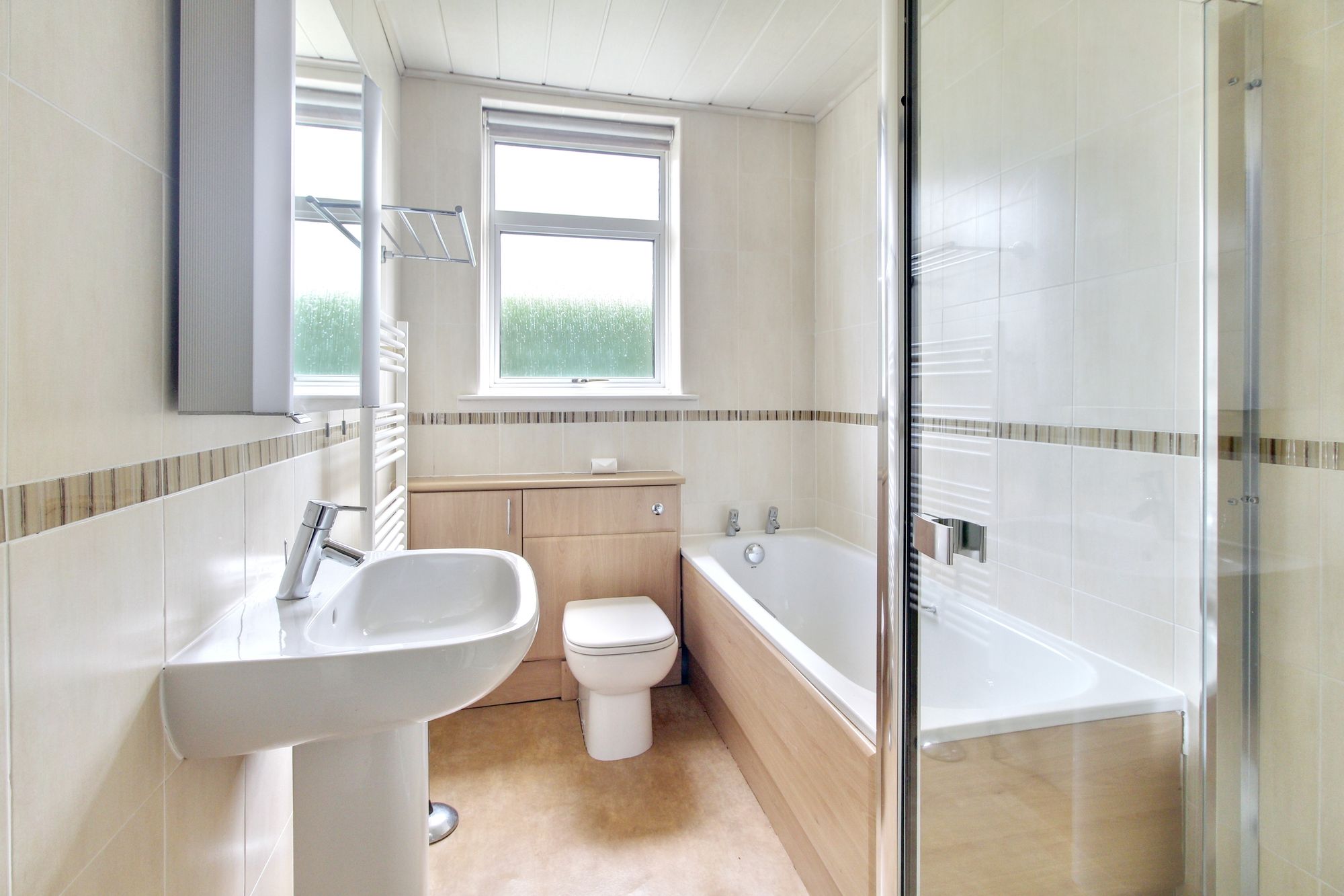 2 bed detached bungalow for sale in Dunster Road, Stirling  - Property Image 13
