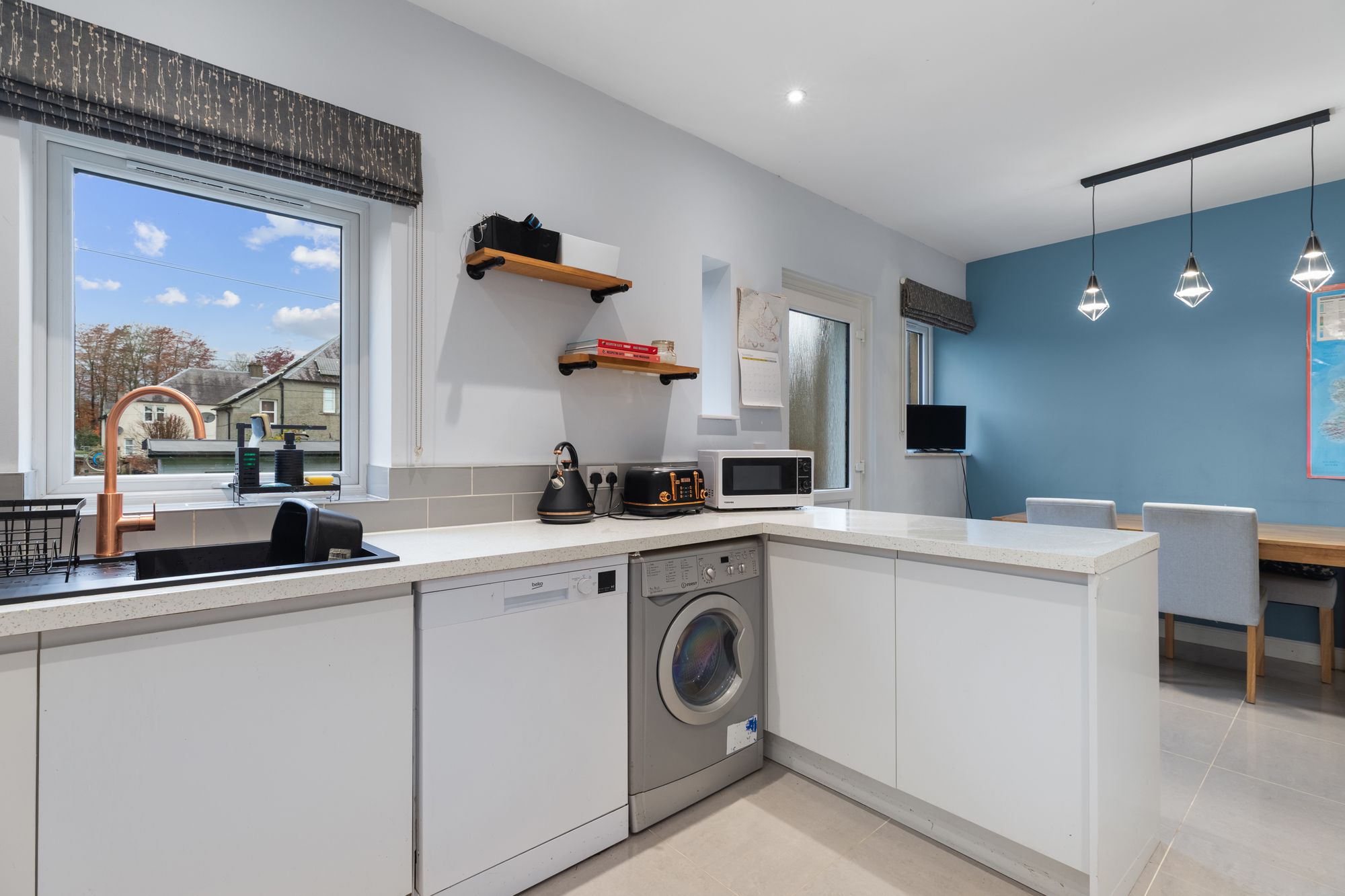 4 bed mid-terraced house for sale in Camp Place, Callander, FK17  - Property Image 6