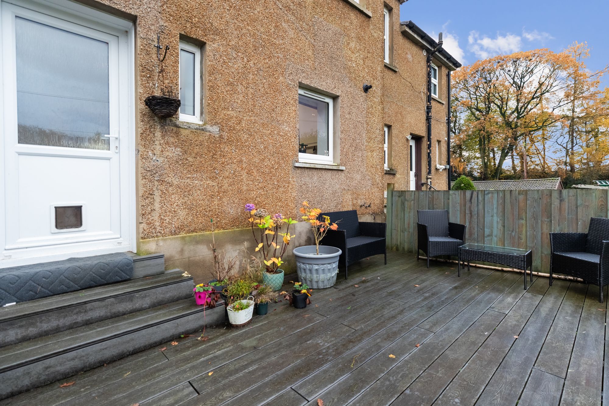 4 bed mid-terraced house for sale in Camp Place, Callander, FK17 23