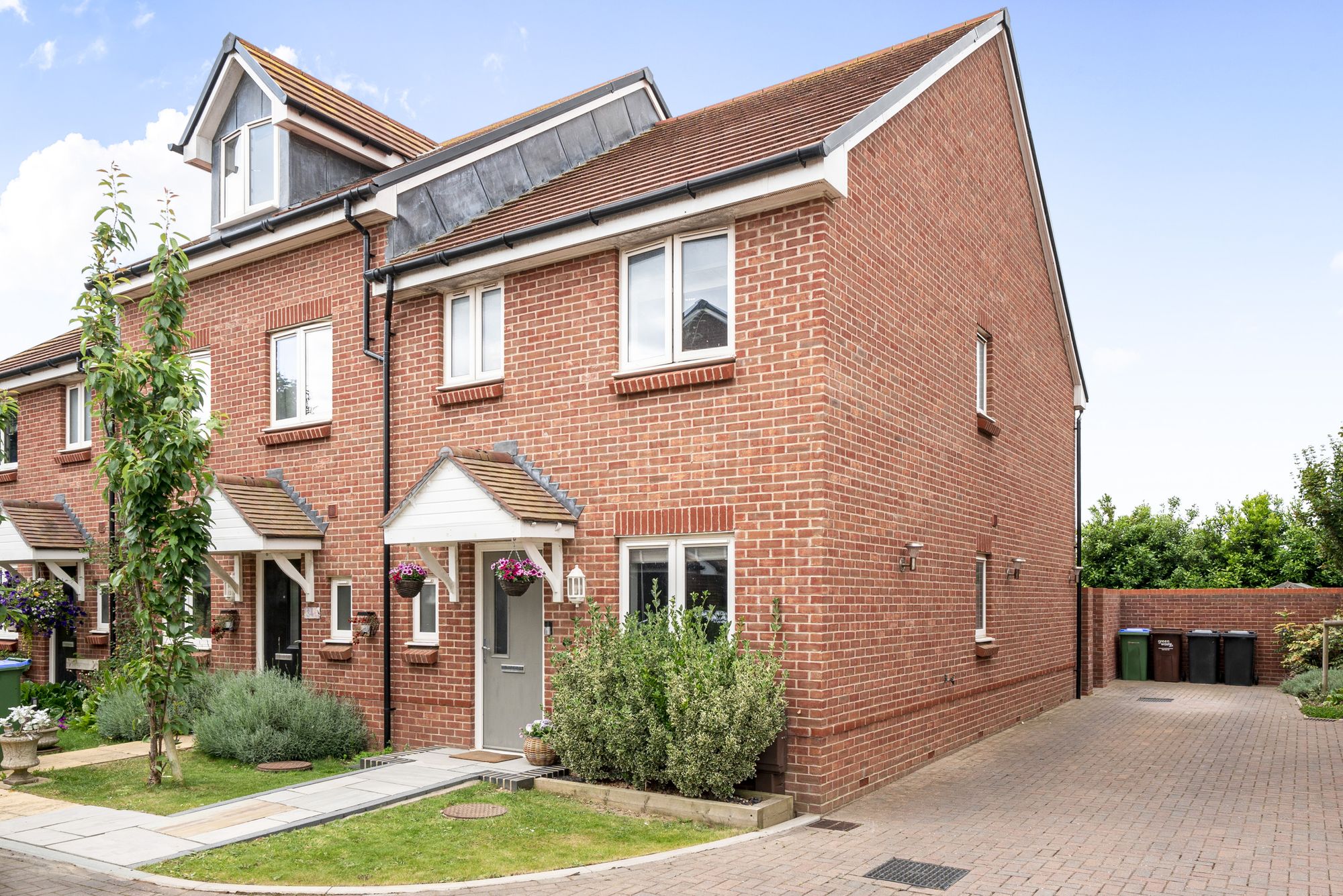 3 bed house for sale in Spinnaker View, Bognor Regis  - Property Image 4