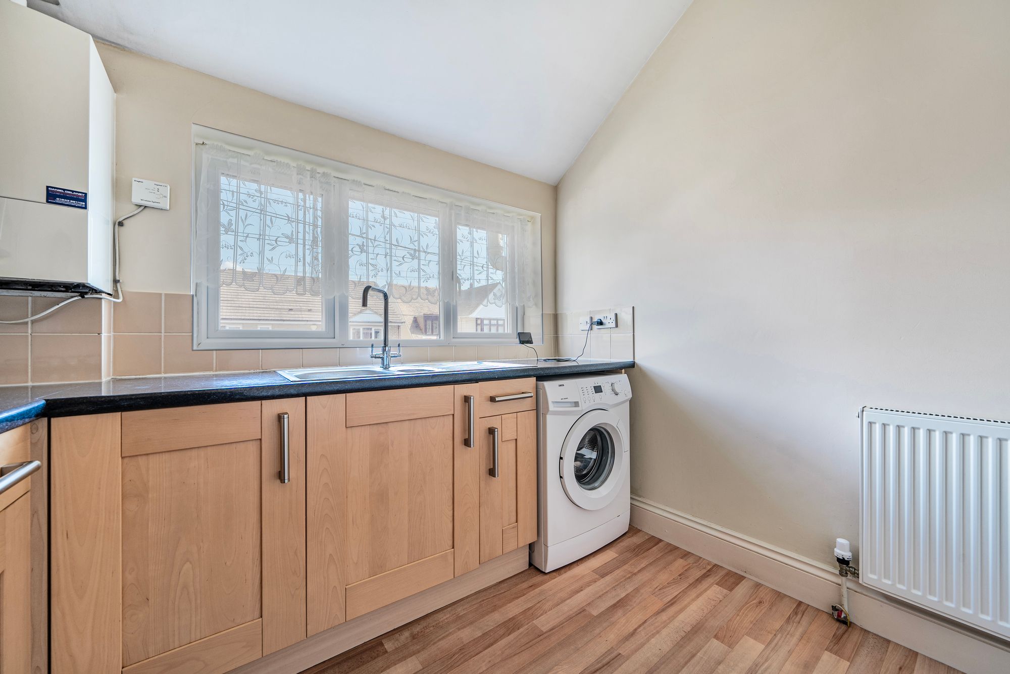 1 bed apartment for sale in Normanton Avenue, Bognor Regis  - Property Image 3