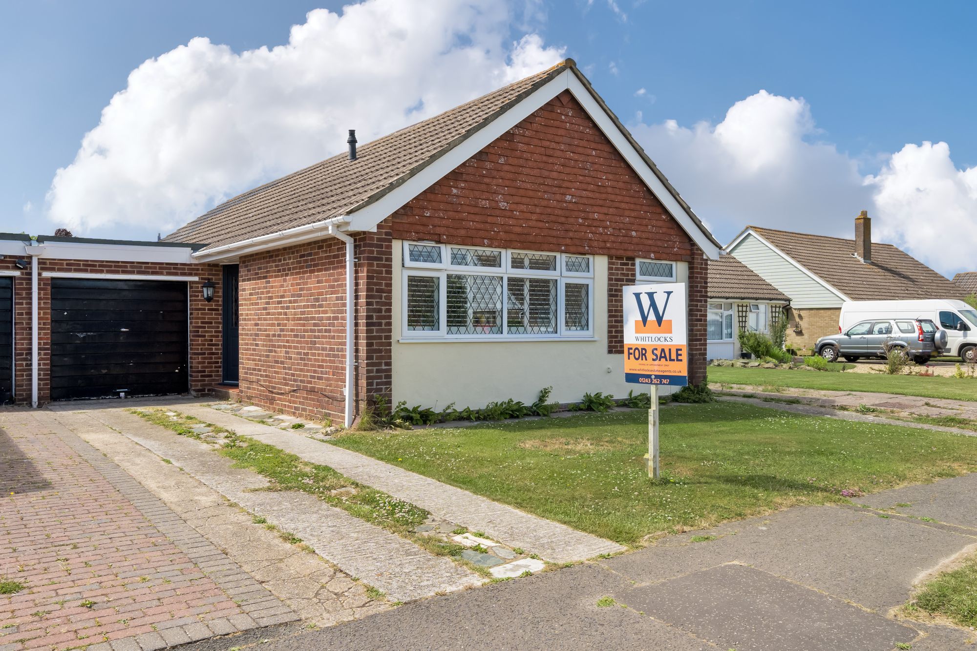 3 bed bungalow for sale in Harbour View Road, Bognor Regis  - Property Image 1