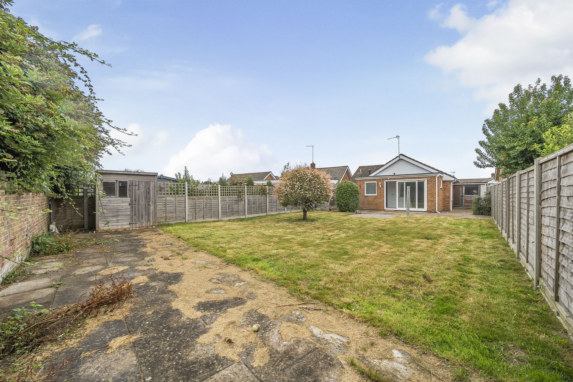 2 bed bungalow for sale in St. Thomas Drive, Bognor Regis  - Property Image 17