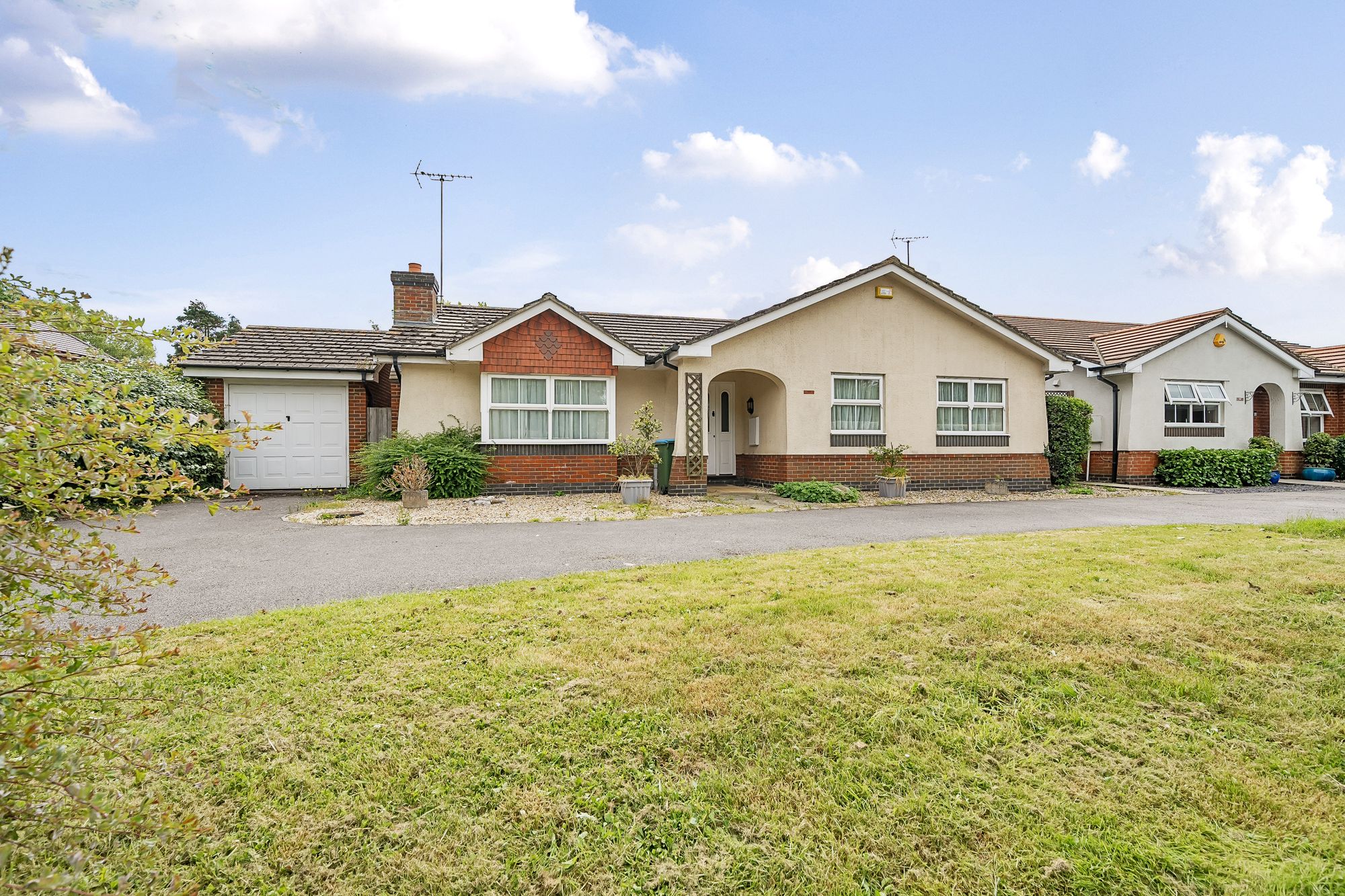 3 bed bungalow for sale in Wooldridge Walk, Littlehampton  - Property Image 1