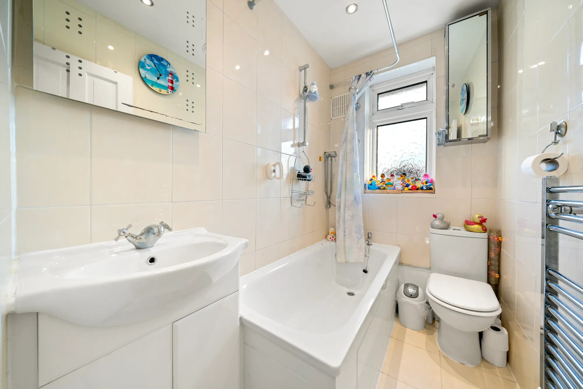 2 bed terraced house for sale in Cranford Avenue, Staines-Upon-Thames 10