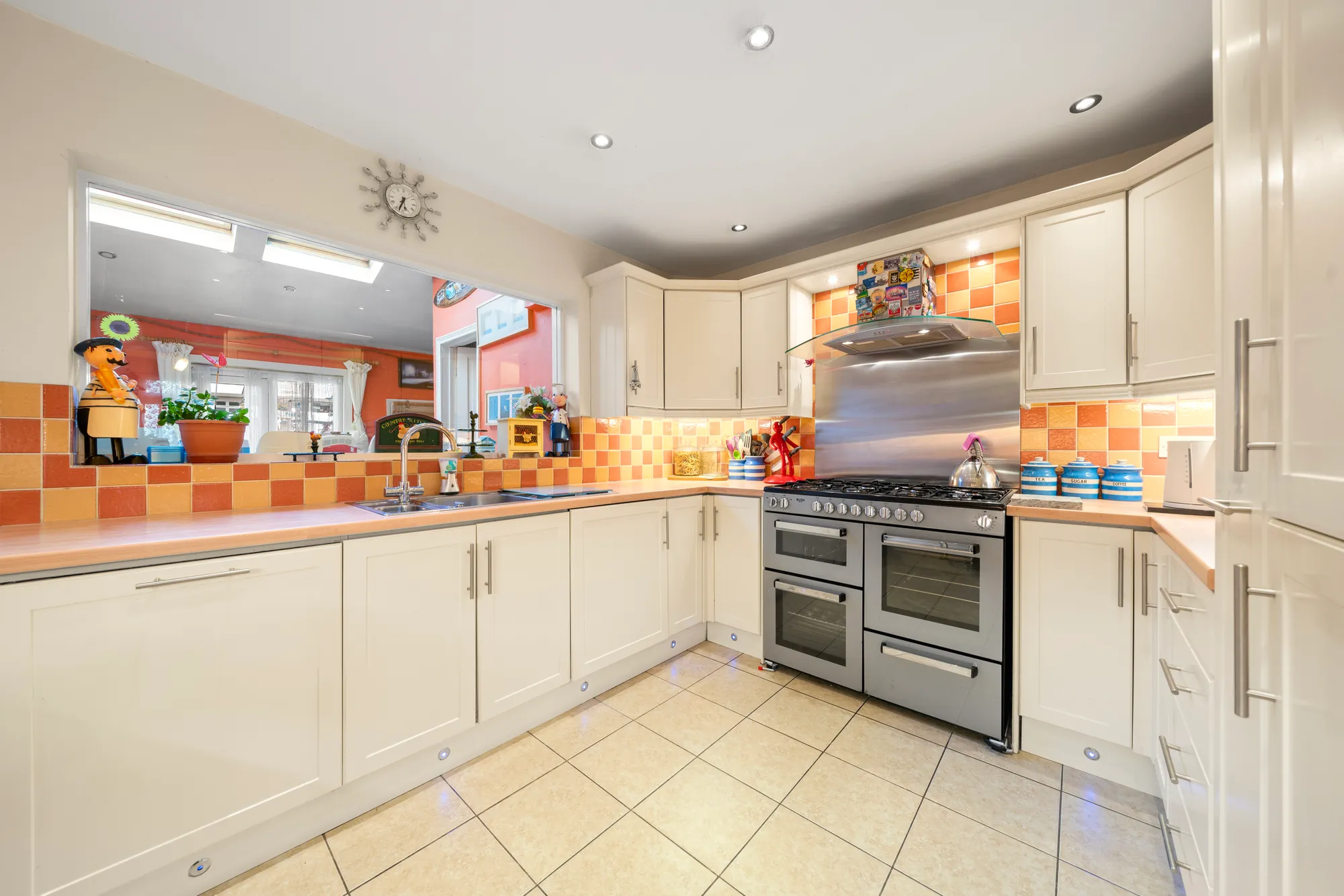 2 bed terraced house for sale in Cranford Avenue, Staines-Upon-Thames 2