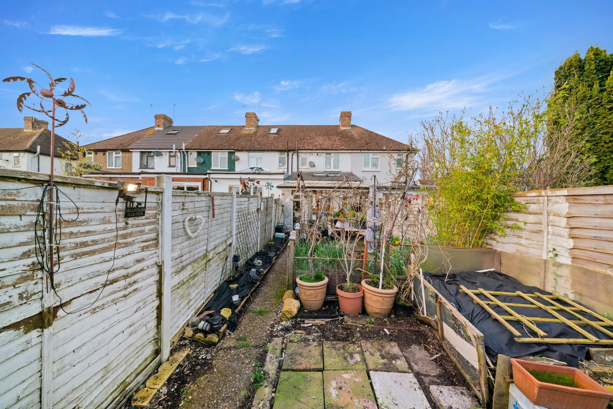 2 bed terraced house for sale in Cranford Avenue, Staines-Upon-Thames 14