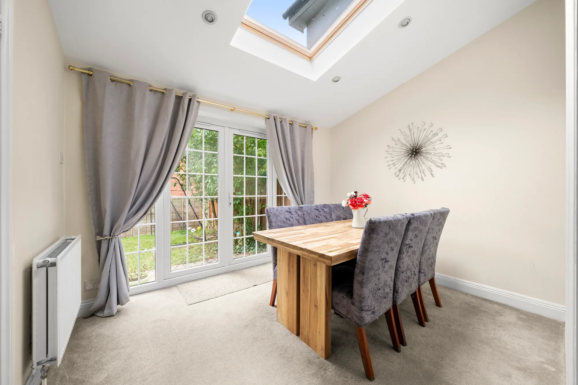 3 bed mid-terraced house for sale in Hartigan Place, Reading 6
