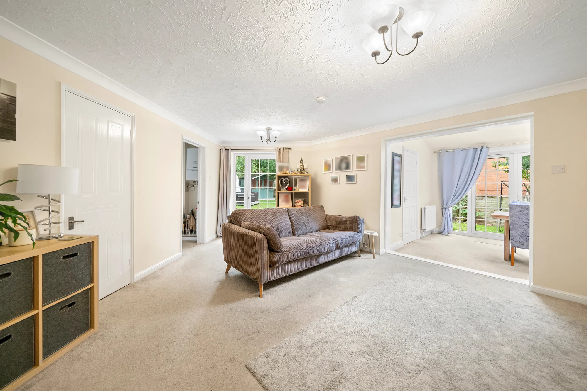3 bed mid-terraced house for sale in Hartigan Place, Reading 2