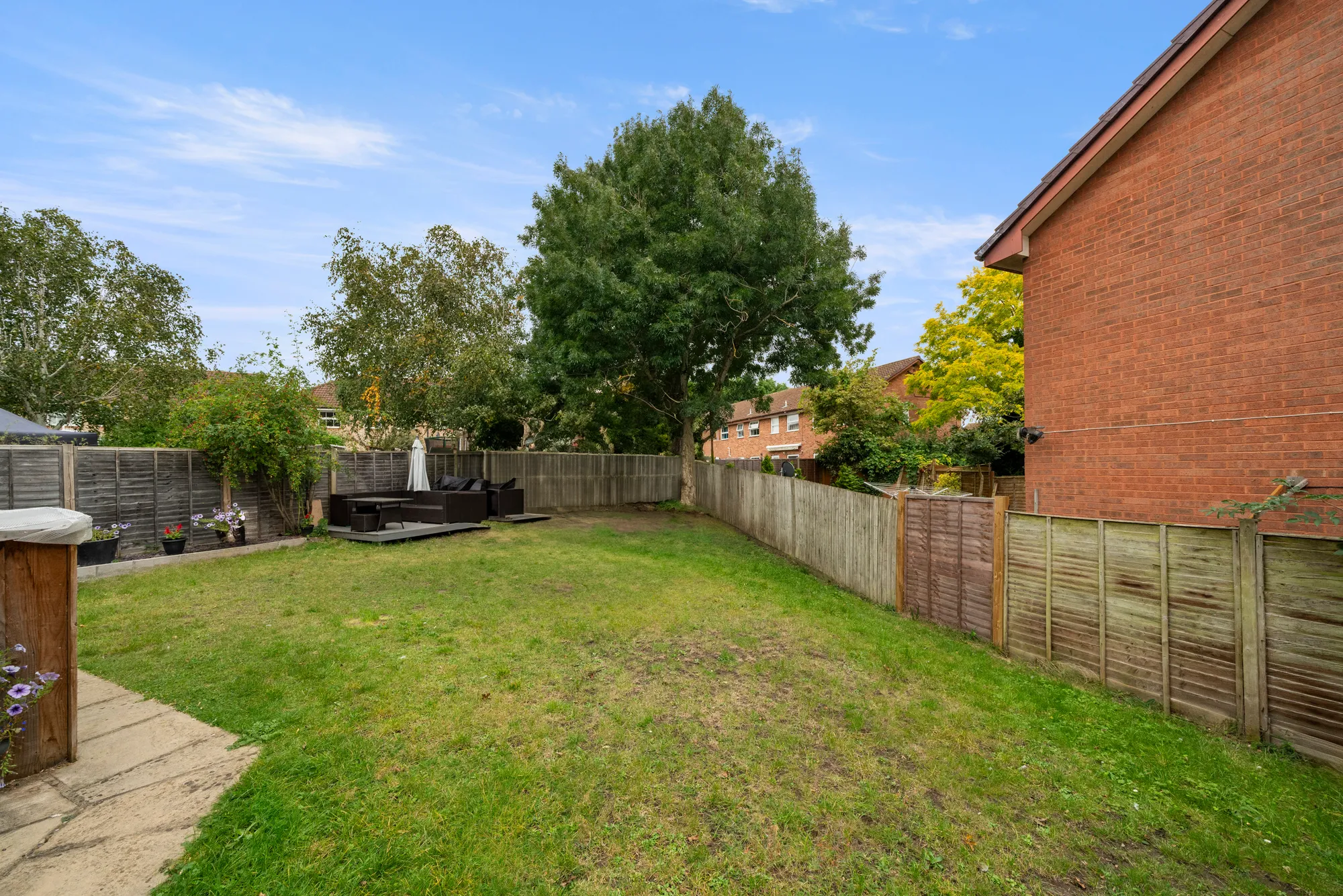 3 bed mid-terraced house for sale in Hartigan Place, Reading 17