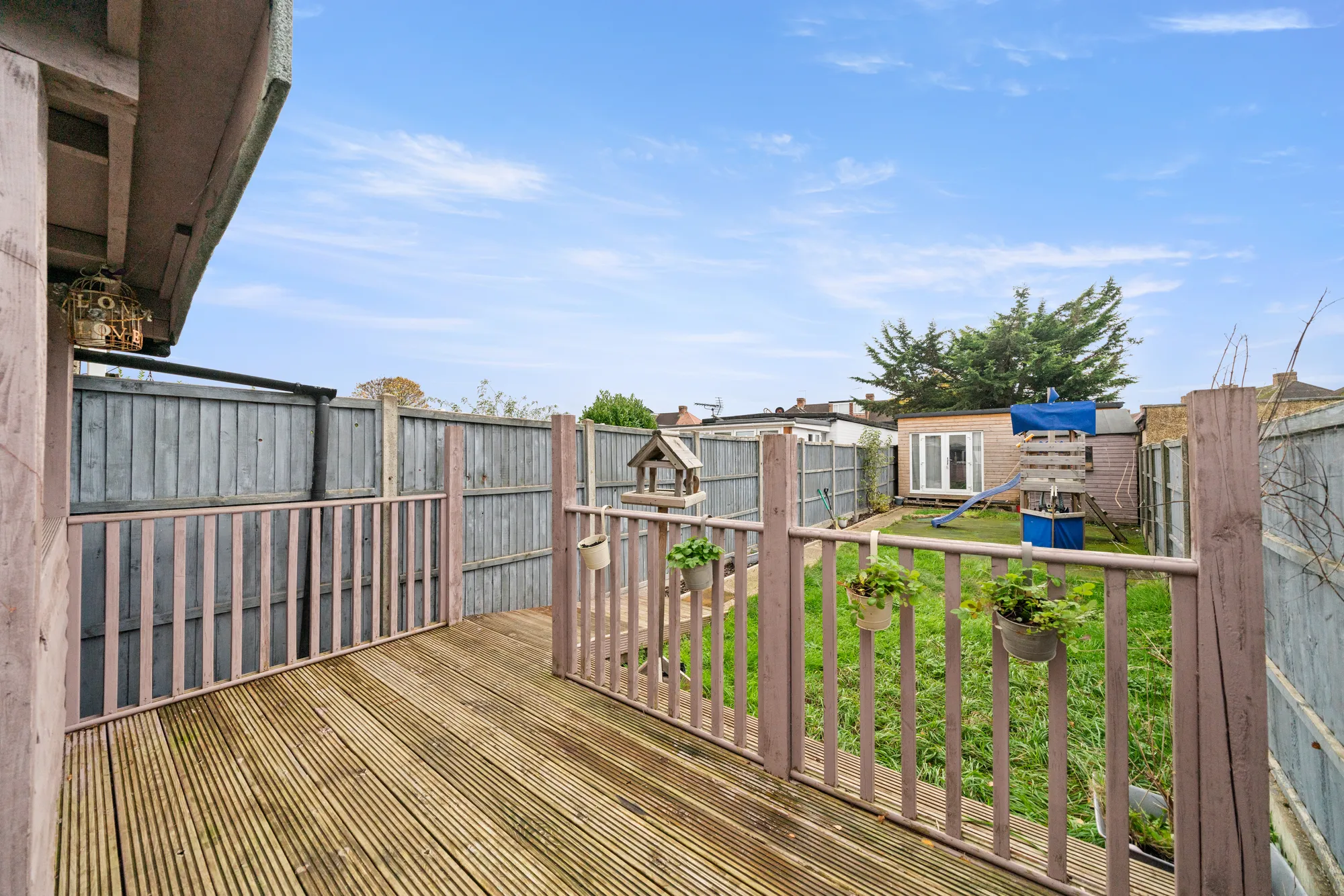 2 bed mid-terraced house for sale in Cranford Avenue, Staines-Upon-Thames  - Property Image 12