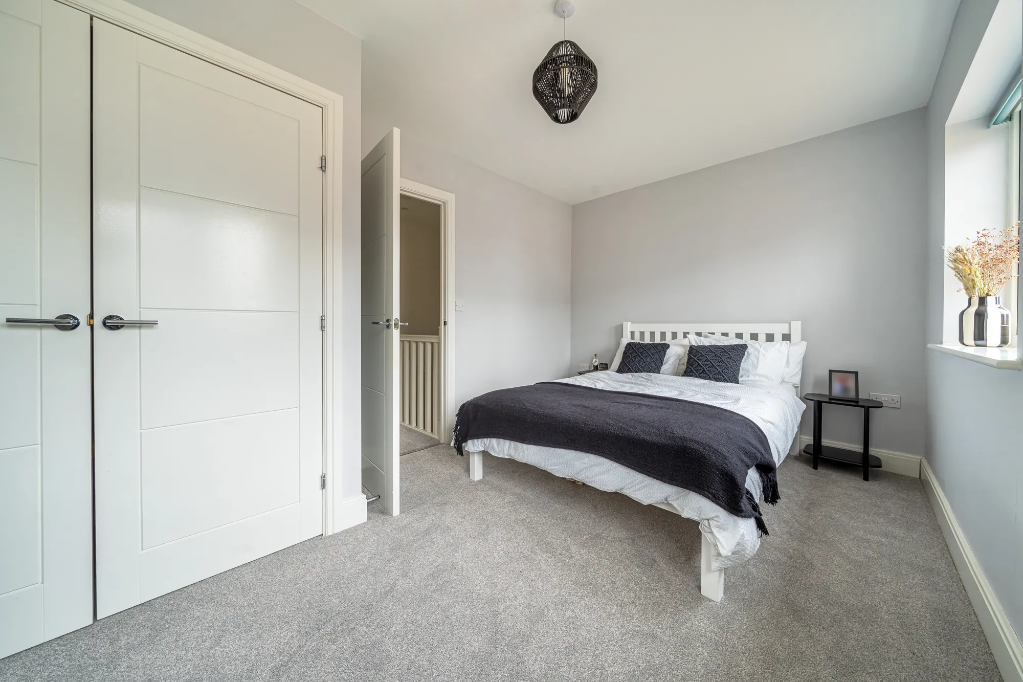 2 bed mid-terraced house for sale in Hampden Square, Bicester 4