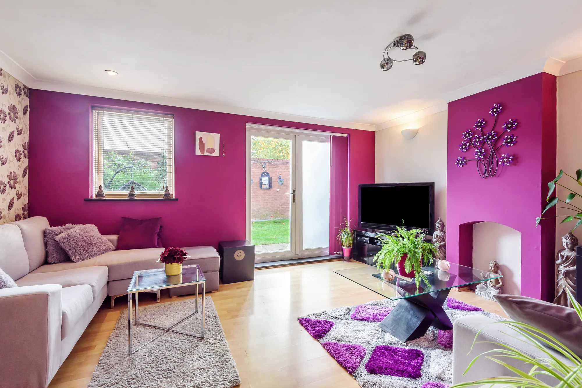 4 bed end of terrace house for sale in Bingham Drive, Staines-Upon-Thames 4