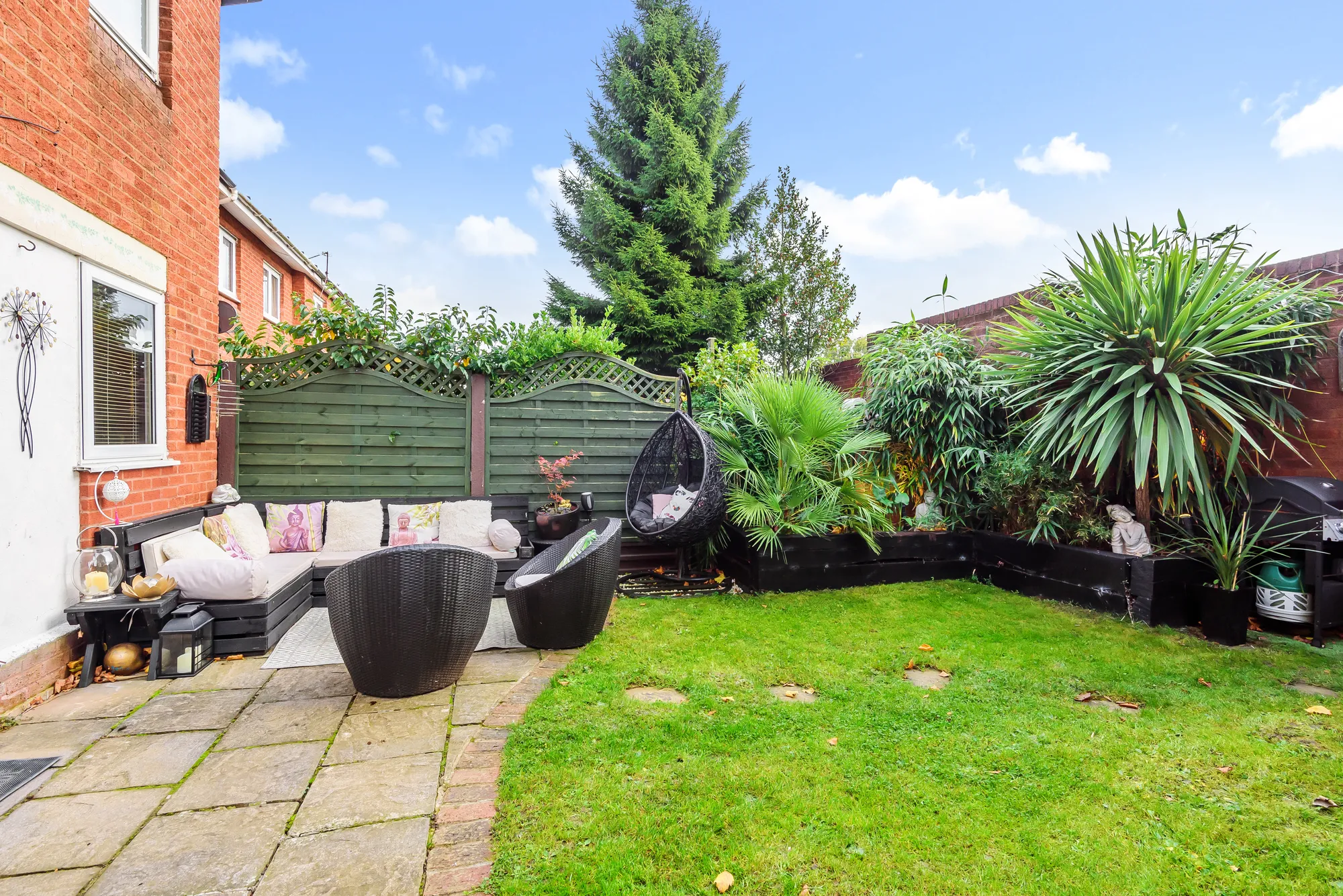 4 bed end of terrace house for sale in Bingham Drive, Staines-Upon-Thames 17