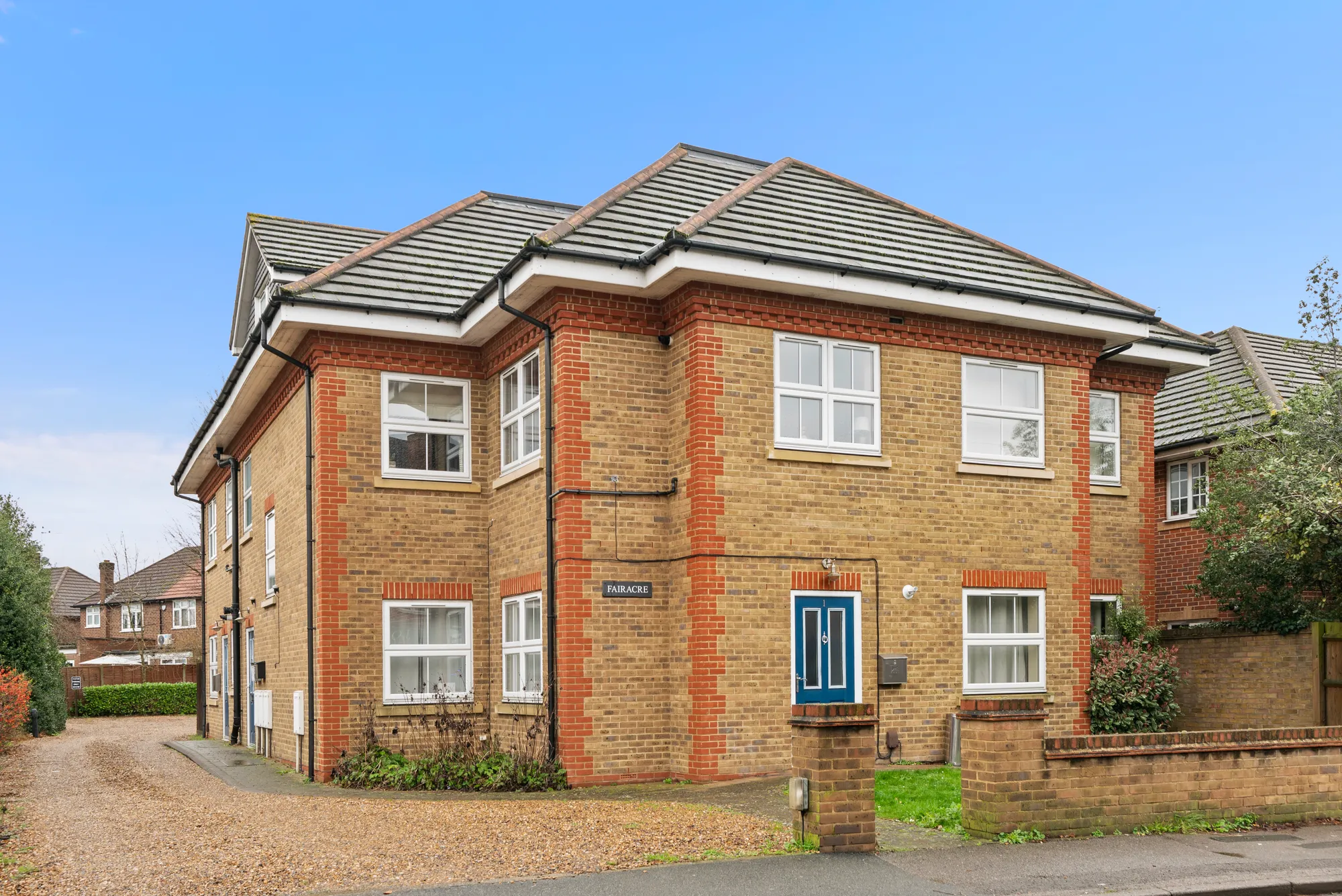 2 bed apartment for sale in Feltham Hill Road, Ashford  - Property Image 1
