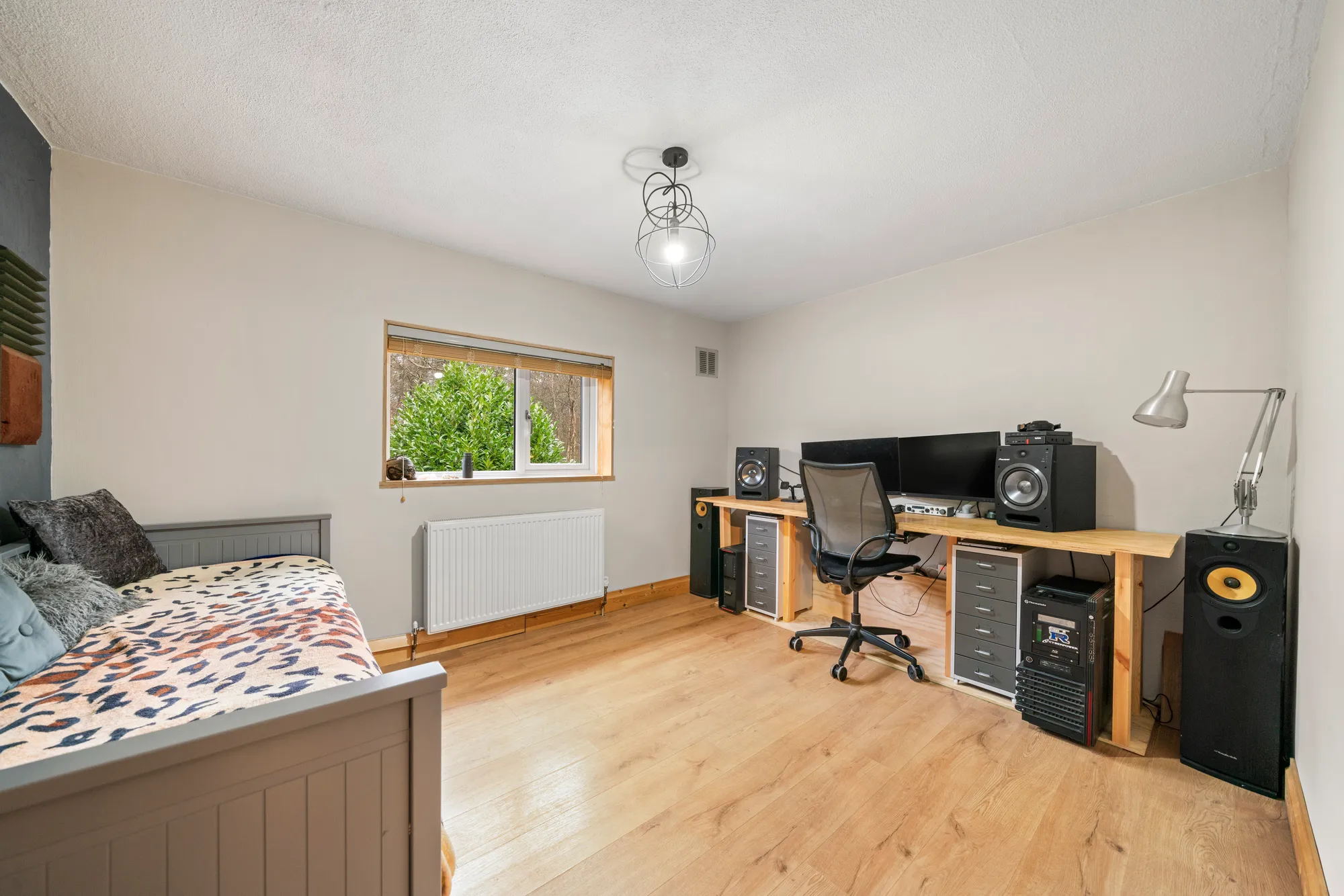 3 bed mid-terraced house for sale in Carroll Crescent, Ascot 4