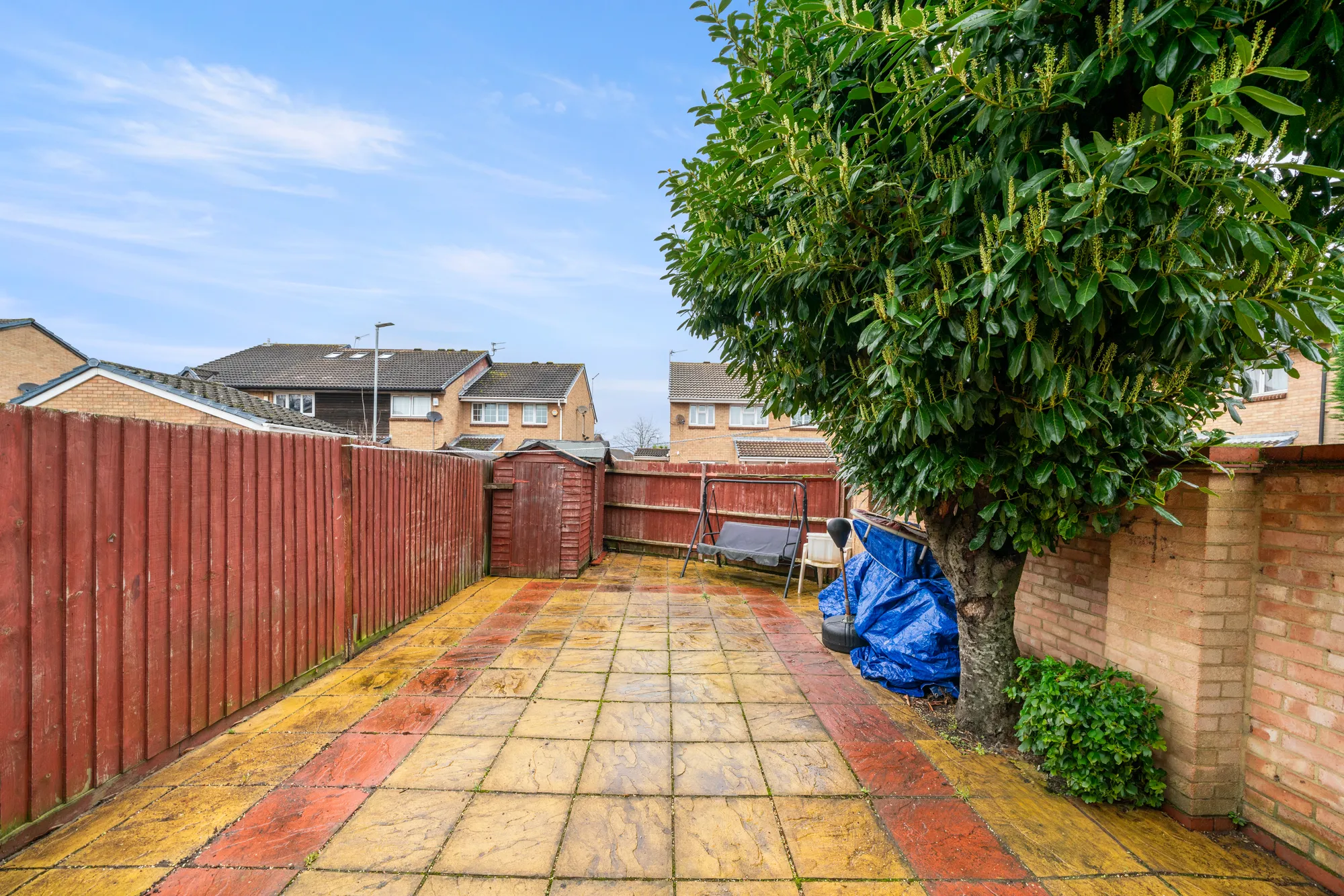 2 bed semi-detached house for sale in Alba Close, Hayes  - Property Image 12