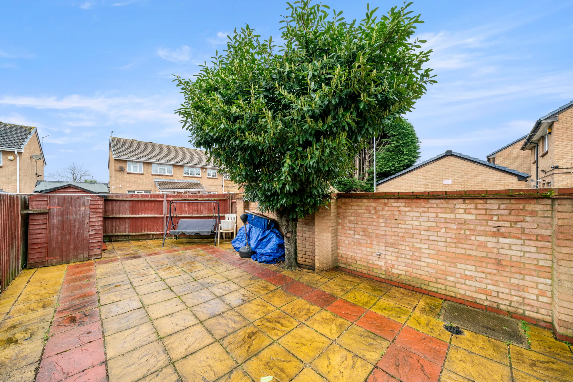 2 bed semi-detached house for sale in Alba Close, Hayes  - Property Image 13