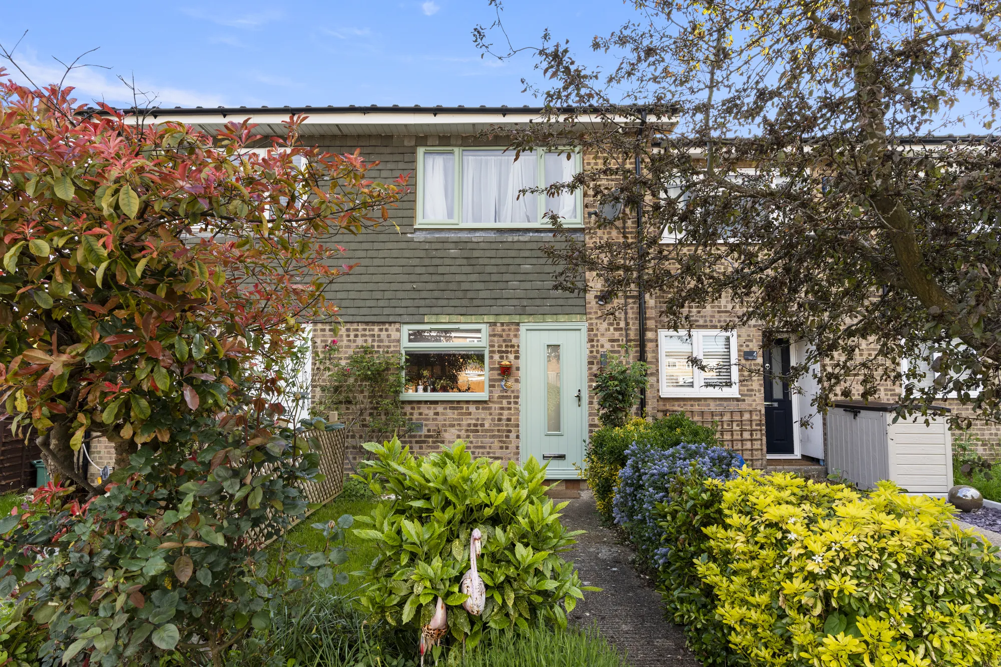 2 bed mid-terraced house for sale in Peket Close, Staines-Upon-Thames 3