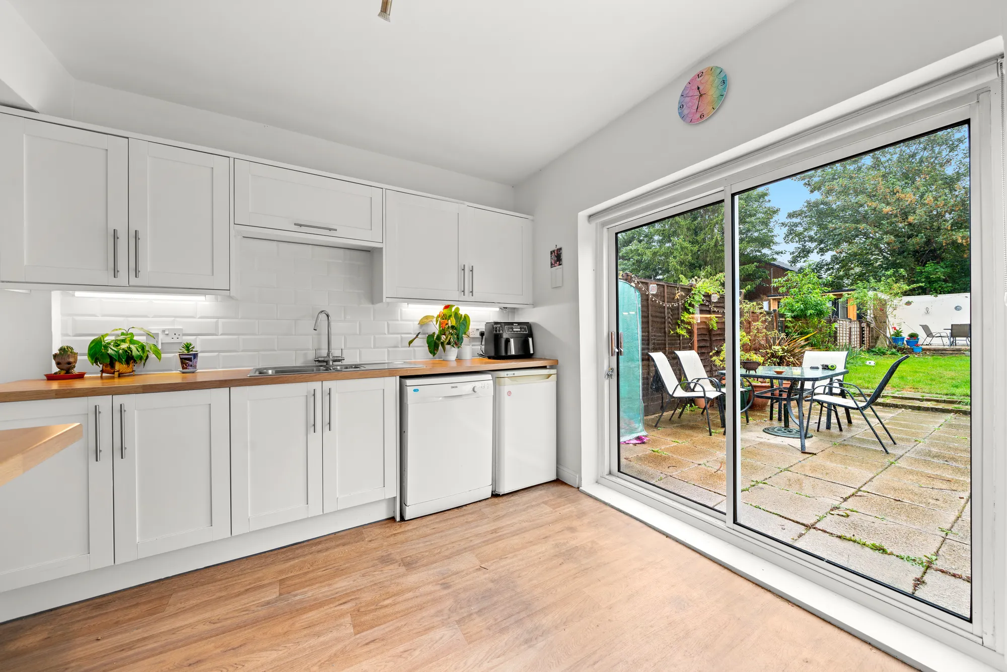 4 bed end of terrace house for sale in Chestnut Grove, Staines-Upon-Thames 13