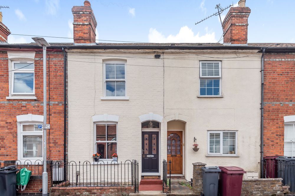 2 bed terraced house for sale in Edgehill Street, Reading, RG1 
