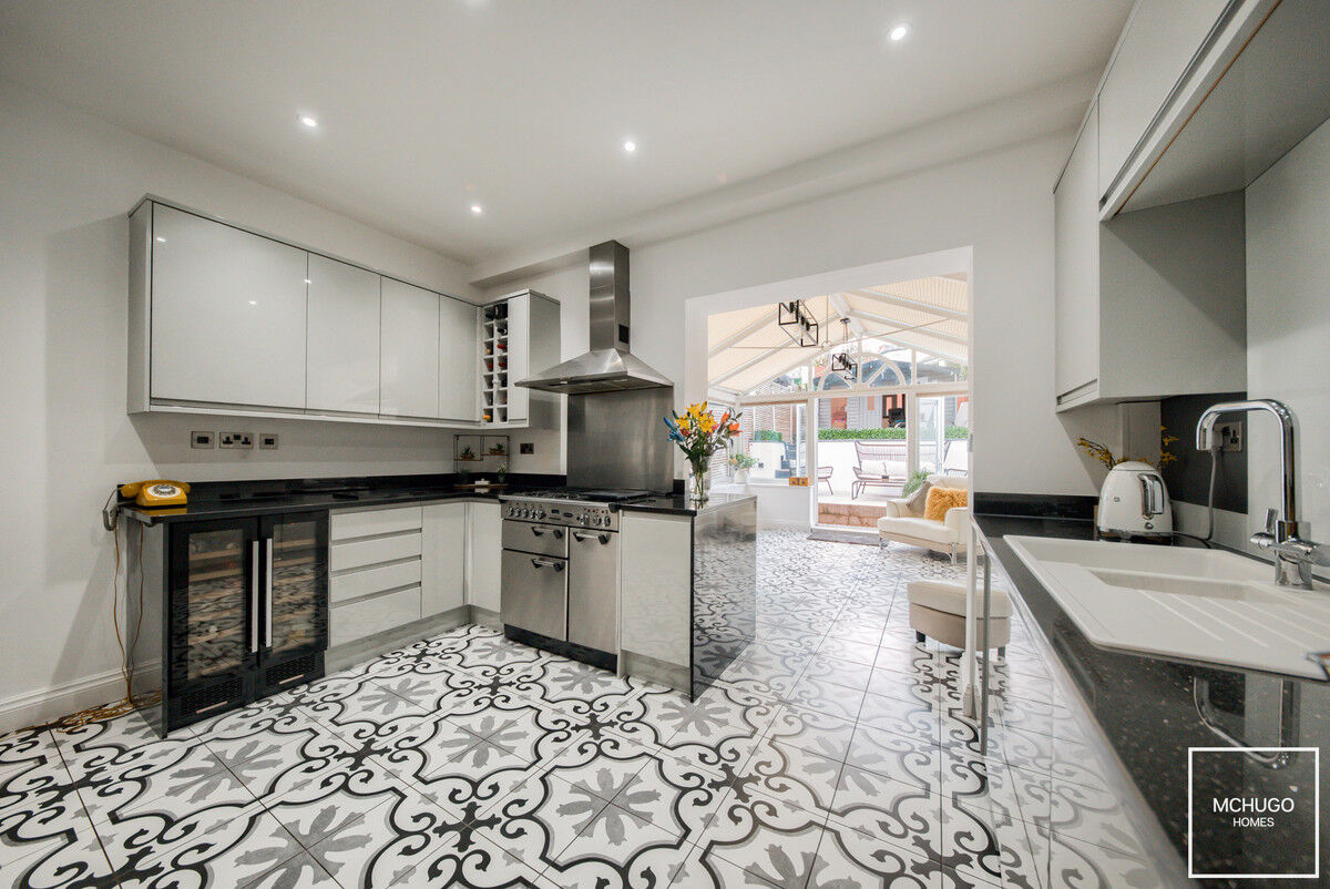 3 bed terraced house for sale in Lee Crescent, Edgbaston, B15 2BJ  - Property Image 5