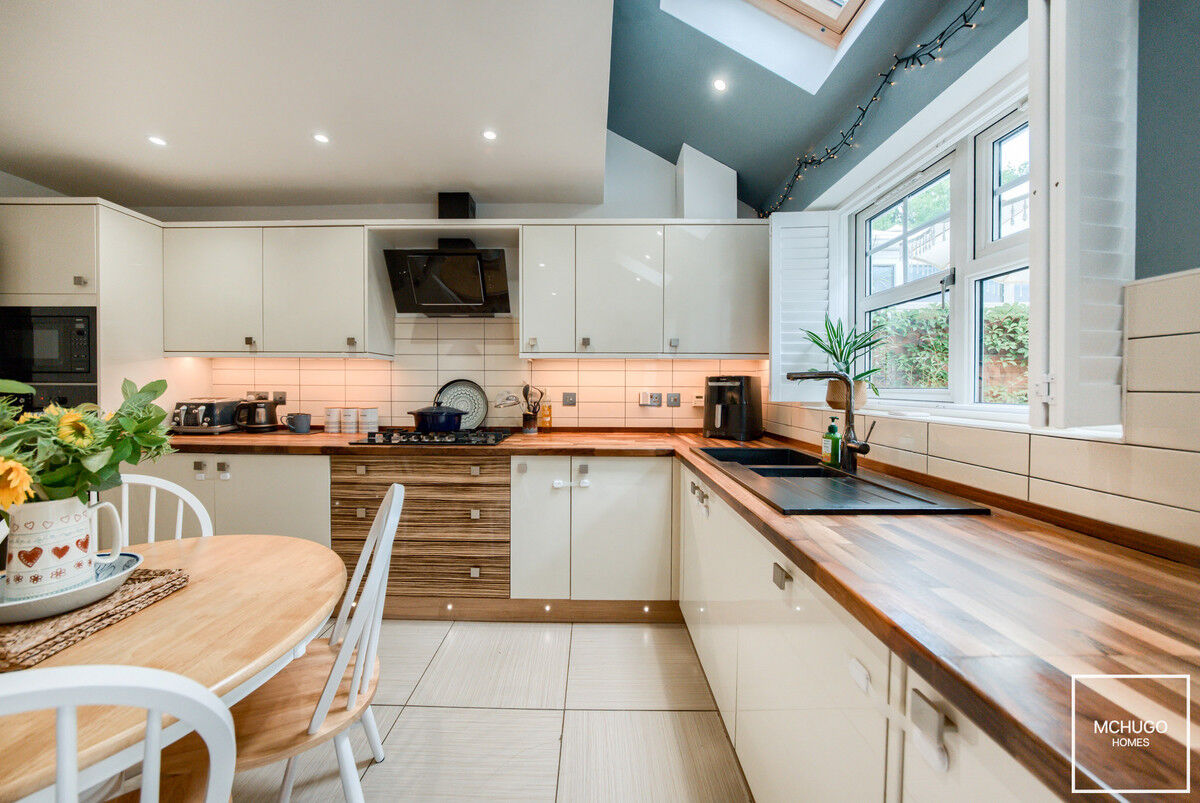 4 bed town house for sale in Tennal Road, Harborne, Birmingham, B32 2JE 1