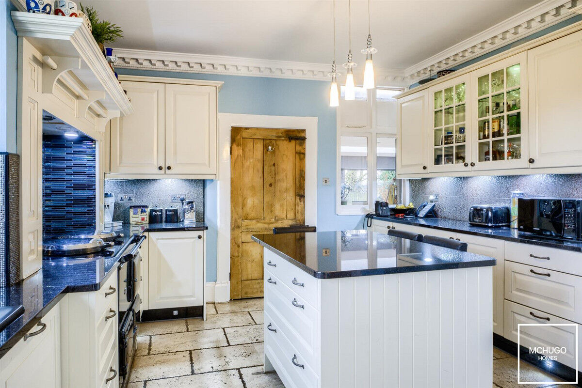 5 bed detached house for sale in The Rectory Fieldhouse Lane, Fieldhouse Lane, Romsley 3